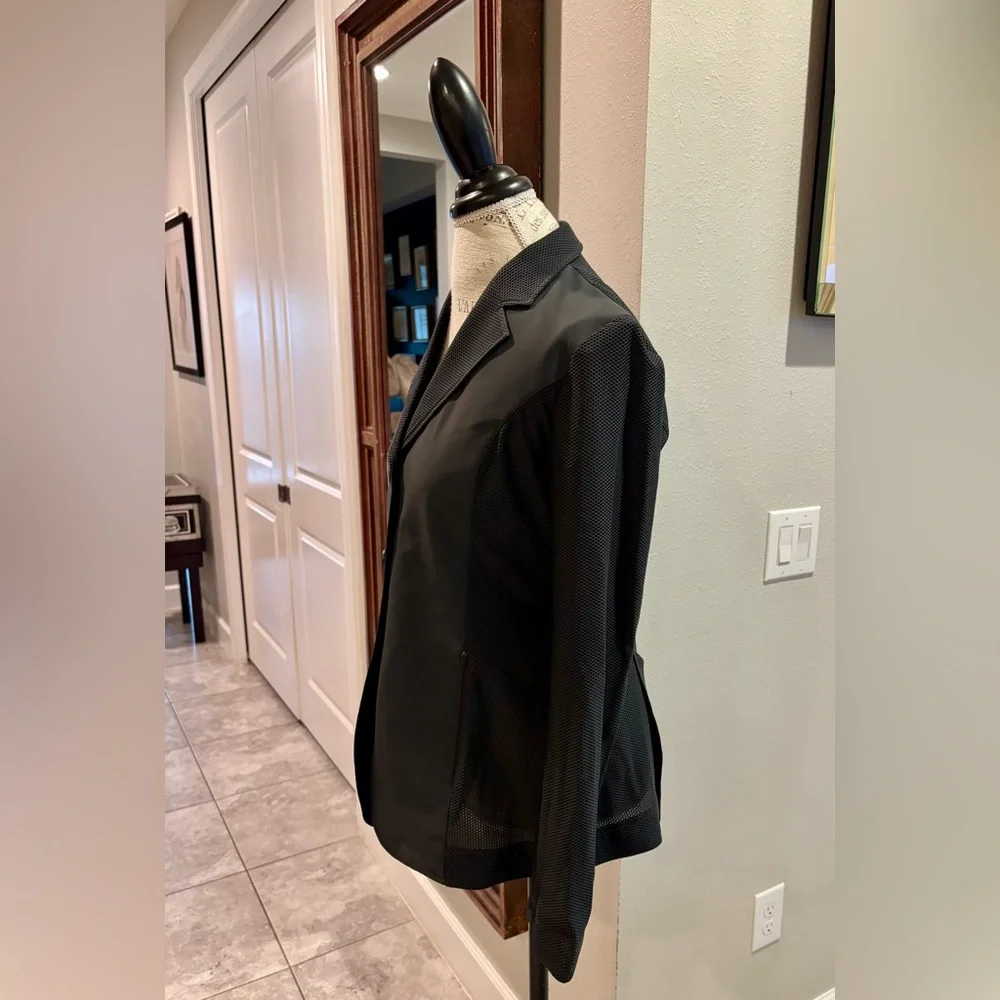 RJ Classics Ladies Harmony Mesh Show Coat 8R - Picture 2 of 8